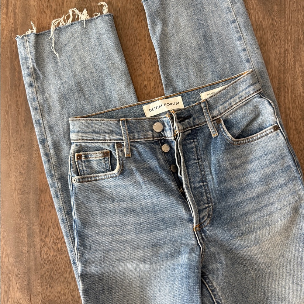 Denim Forum Arlo Highrise Straight Jean